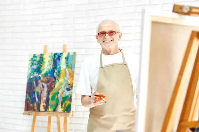 Customized Senior Living Experience in Toledo | AVIVA Glendale